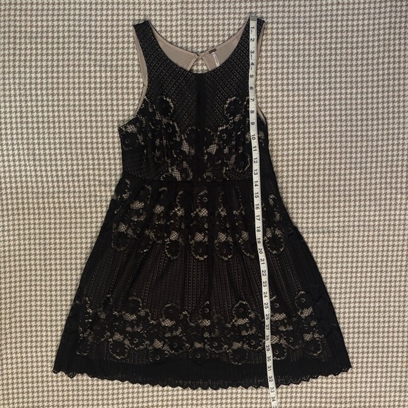 Free People ‘Rocco’ Mini Dress - Picture 14 of 16